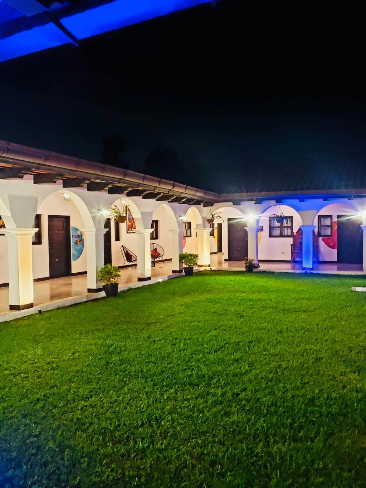 Luna Maya Boutique Hotel Antigua Buitenkant foto