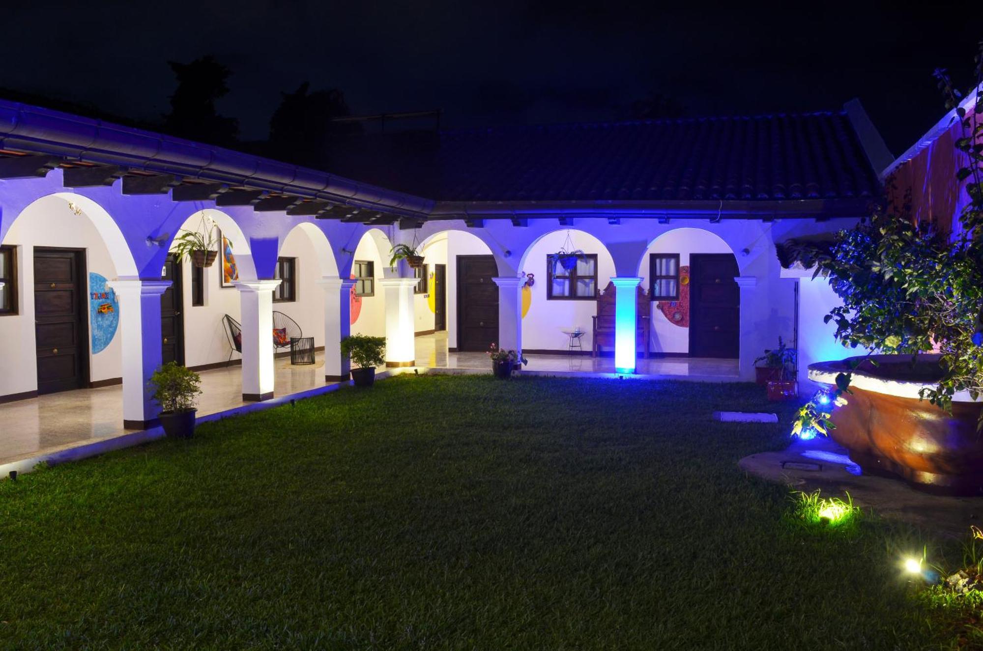 Luna Maya Boutique Hotel Antigua Buitenkant foto